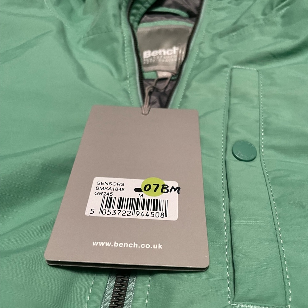 07BM.- Bench Men Sensors Jacket. Size Medium. - Picture 5 of 6